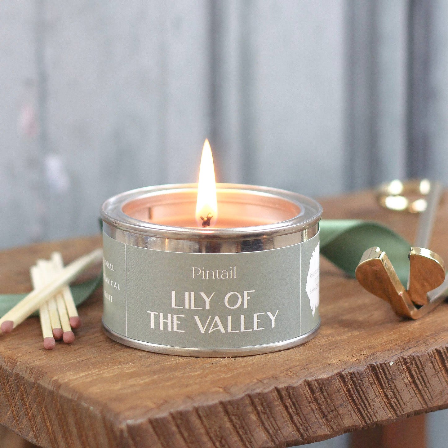 Lily of the Valley Pintail Paint Pot Candle.