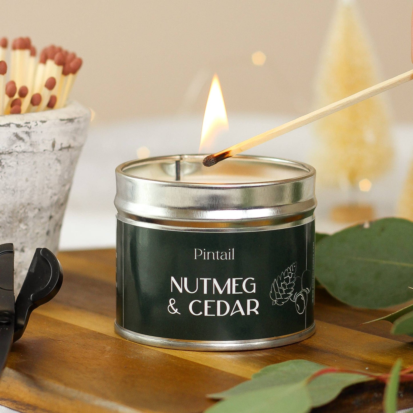 Nutmeg & Cedar Medium Tin Candle