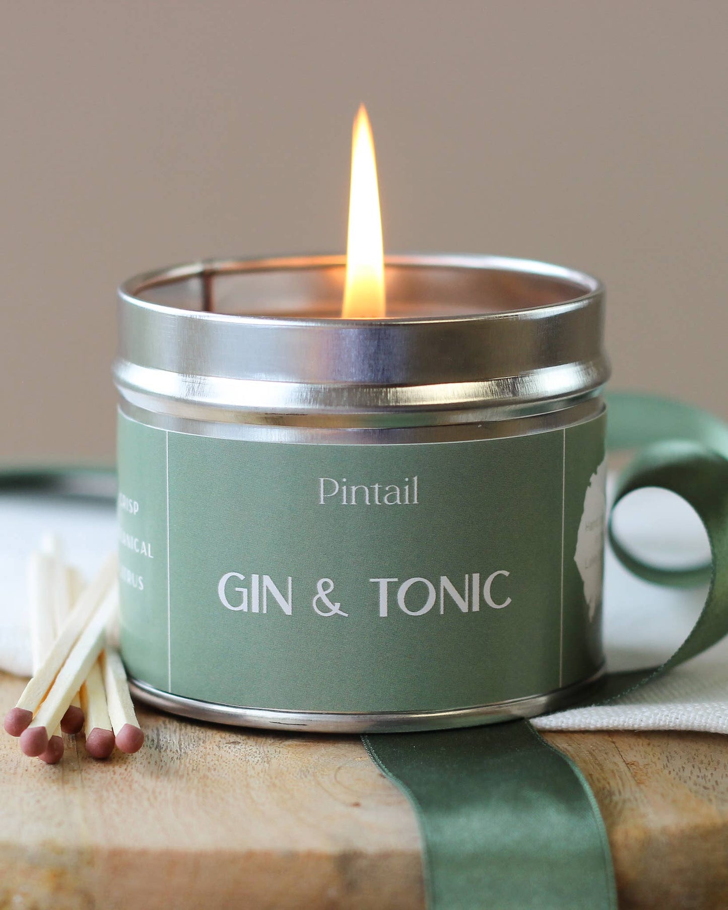 Gin and Tonic Classic Medium Tin Candle