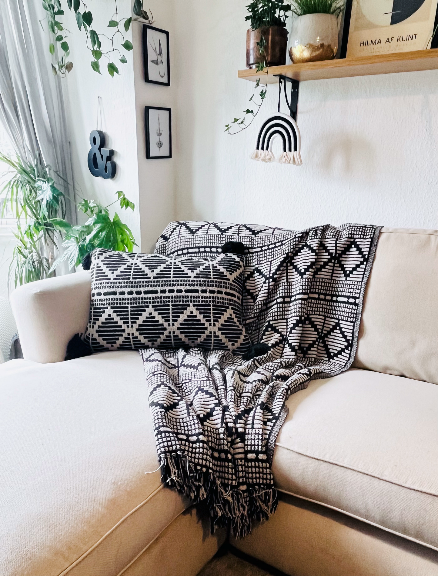 Black Gutte Cushion